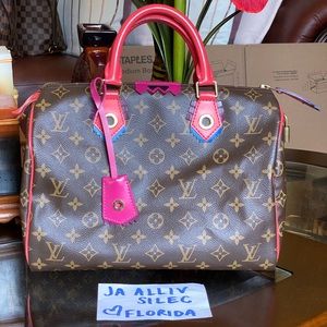 ❌SOLD❌@Janeth’sCloset ❤️Ltd Edition Totem Speedy